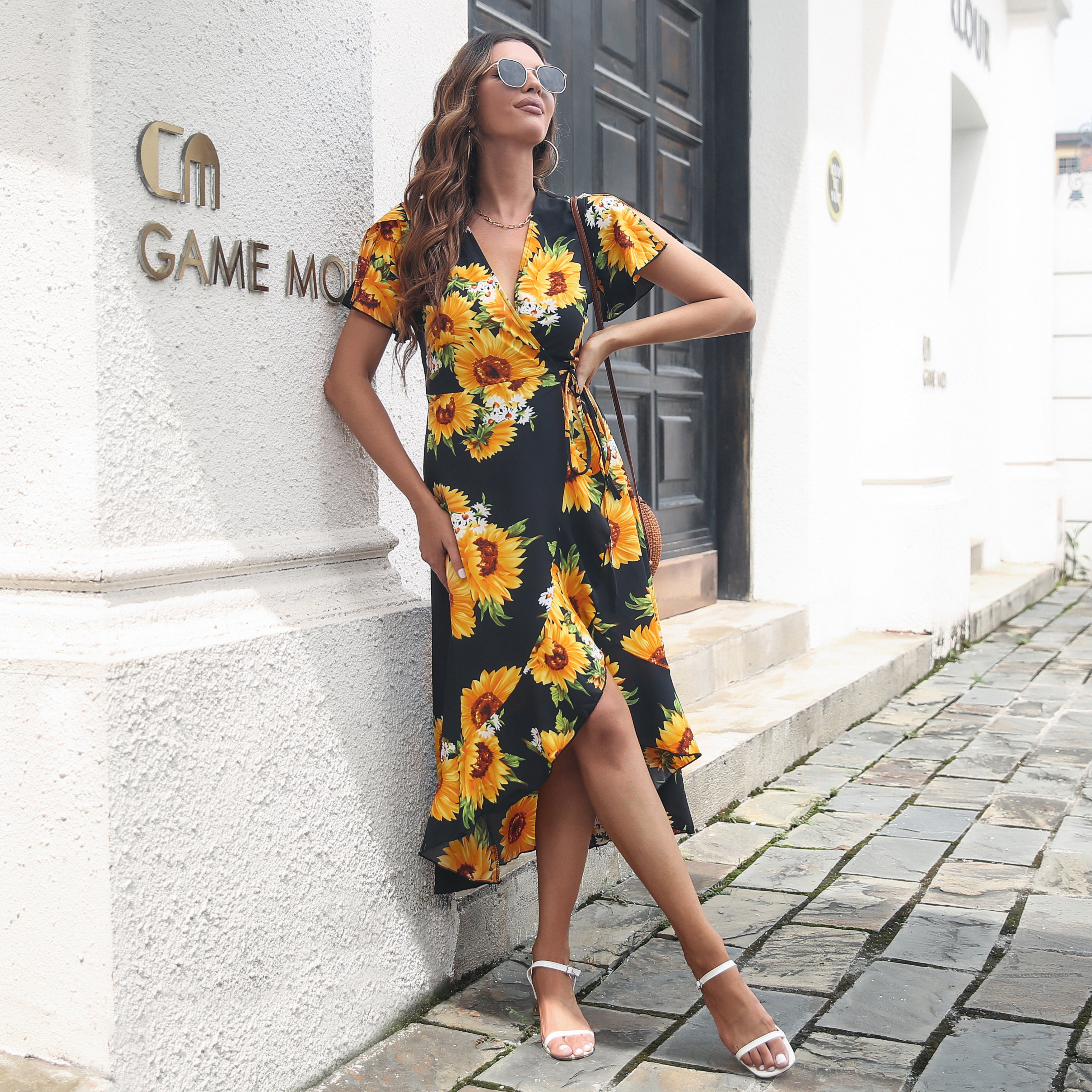 Women Black & Yellow Floral Midi Dress
