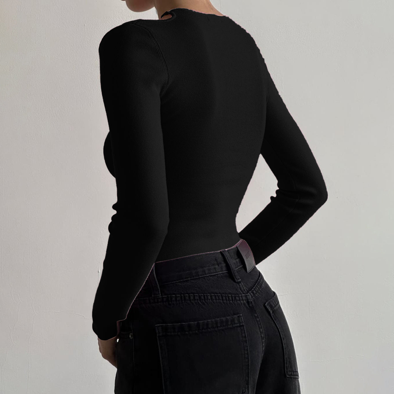 Black Round Neck Cold-Shoulder Sleeves Linen Fitted Crop Top
