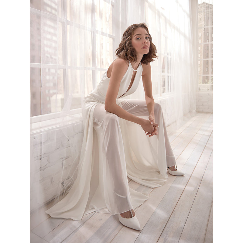 White Halter Neck Basic Jumpsuit With Layered