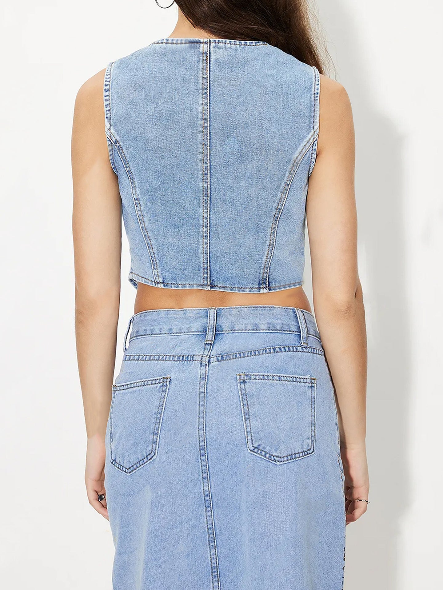 Women Solid Sleeveless Casual Crop Top
