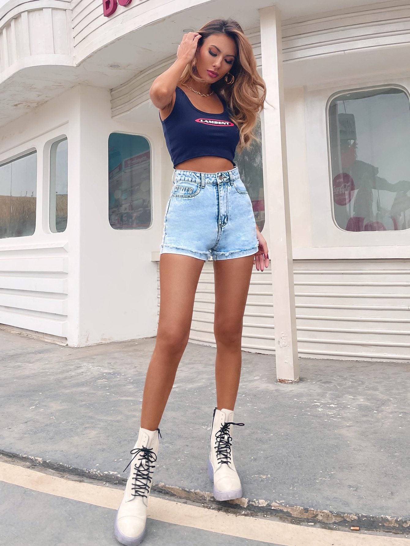 Women Blue Mildly Distressed Jeans