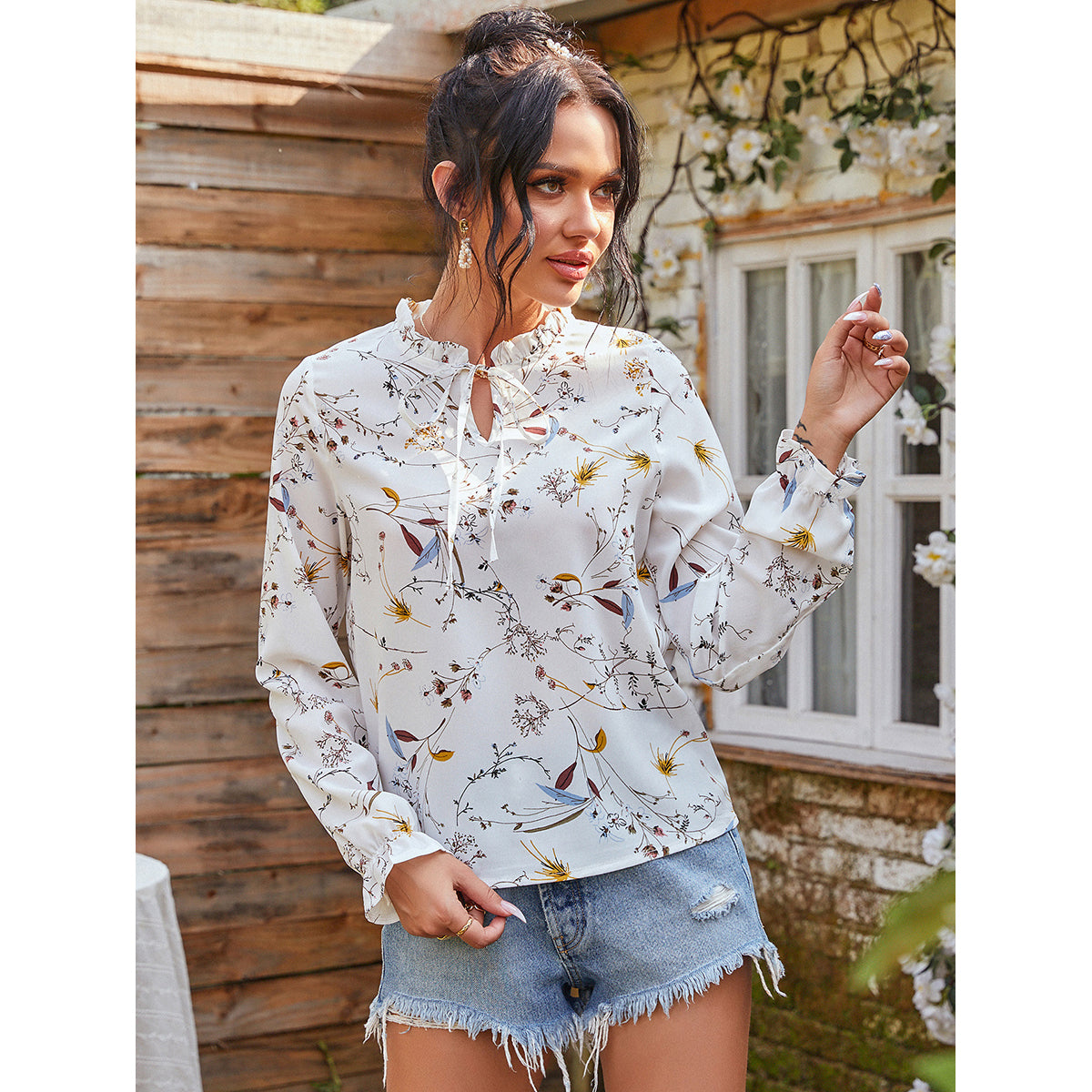 Floral Printed Tie-Up Neck Top