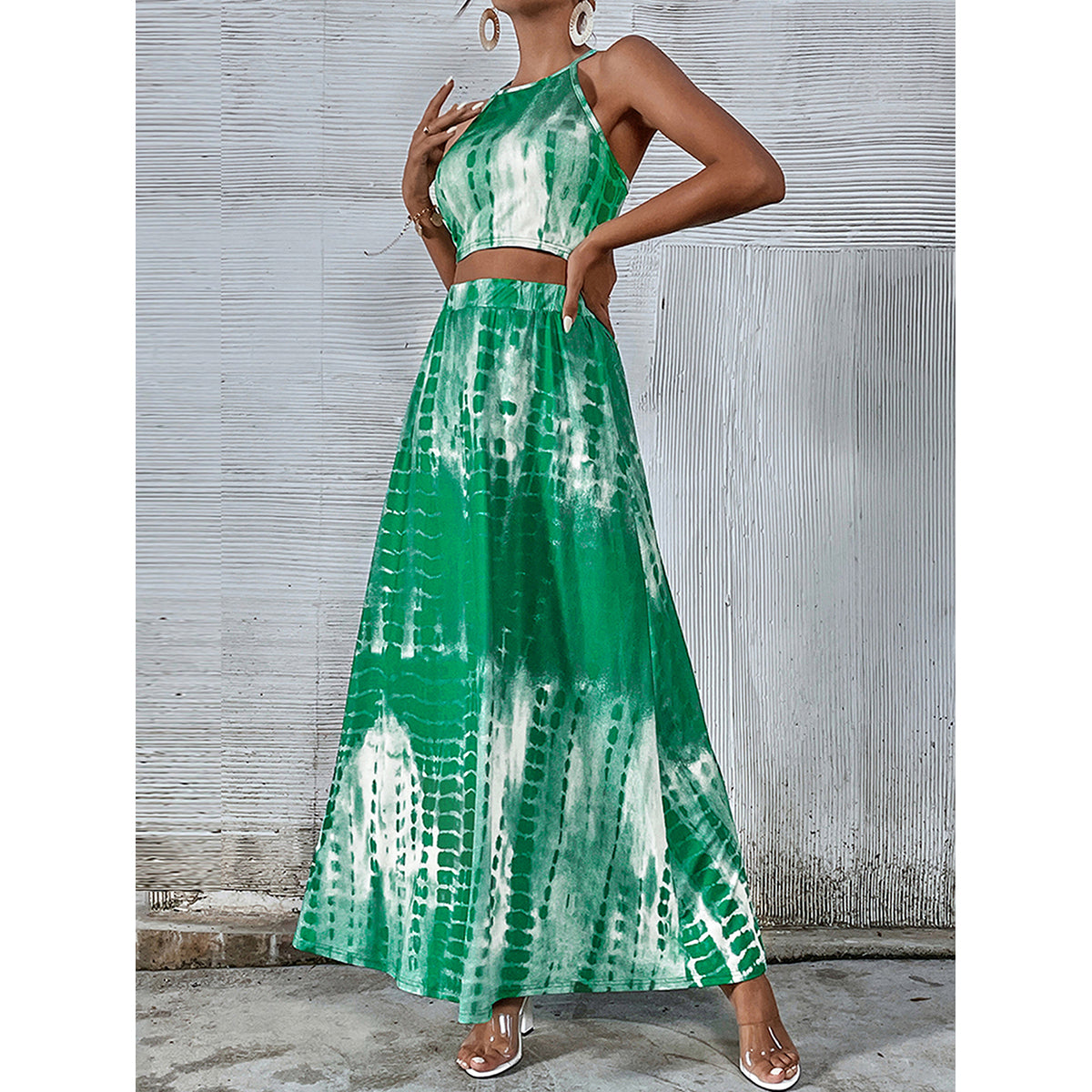 Women Green & White Dyed Top with Skirt