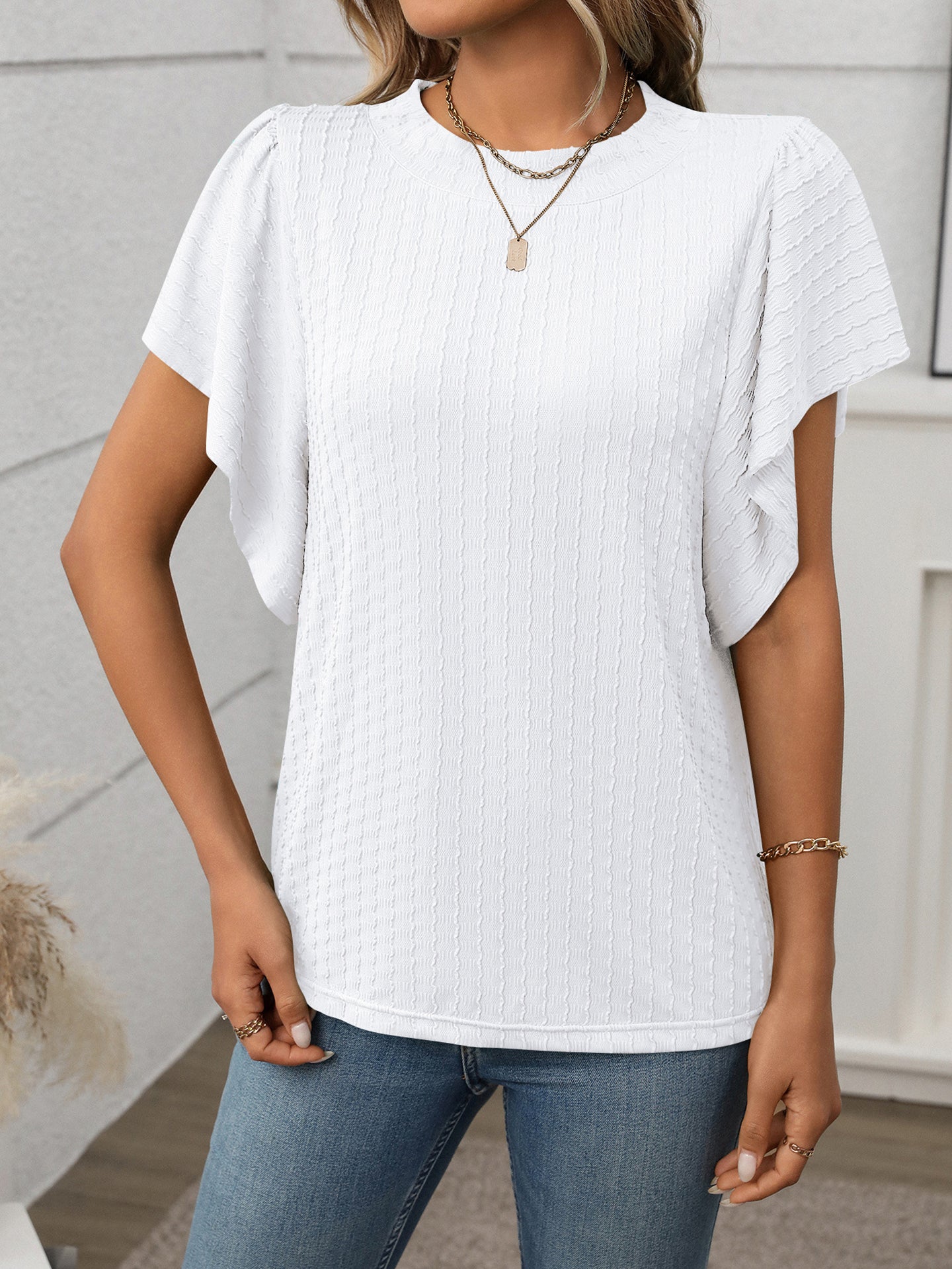 Women Solid Woven Round Neck Peplum Top