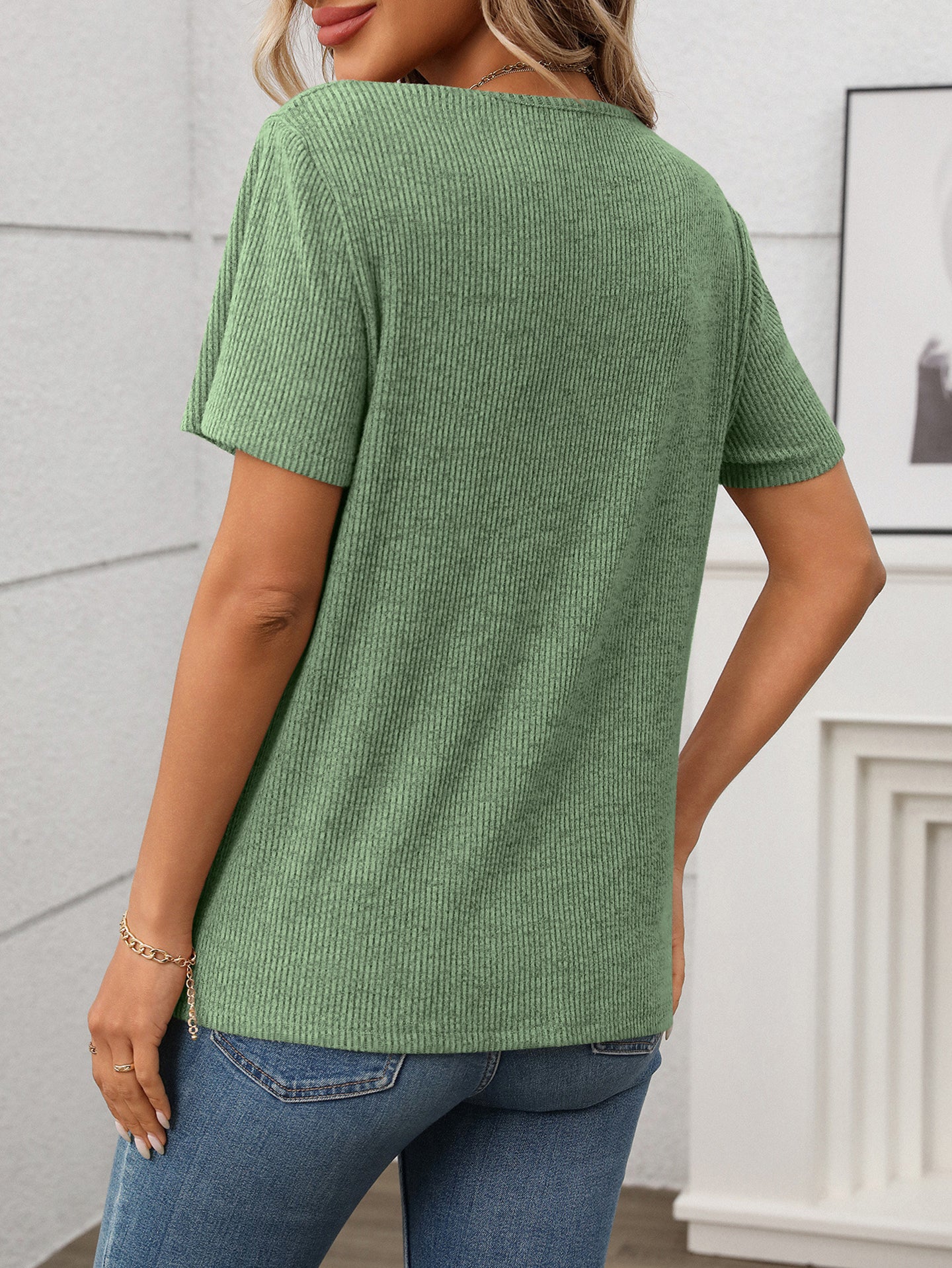 Women Solid Regular Top