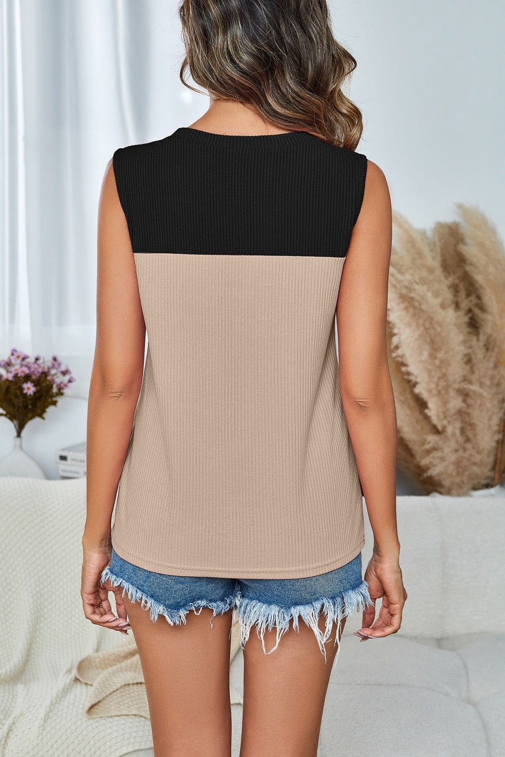 Women Colourblocked Fitted Regular Top