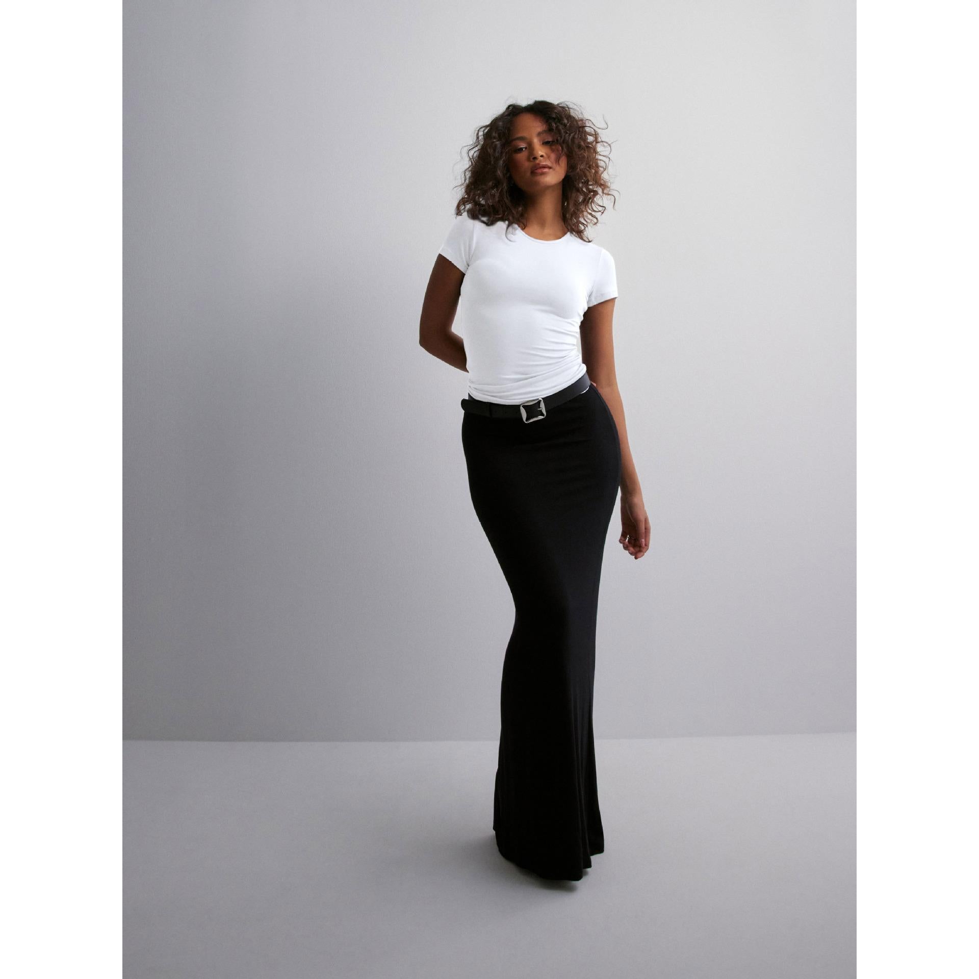 Women Solid Round Neck Top