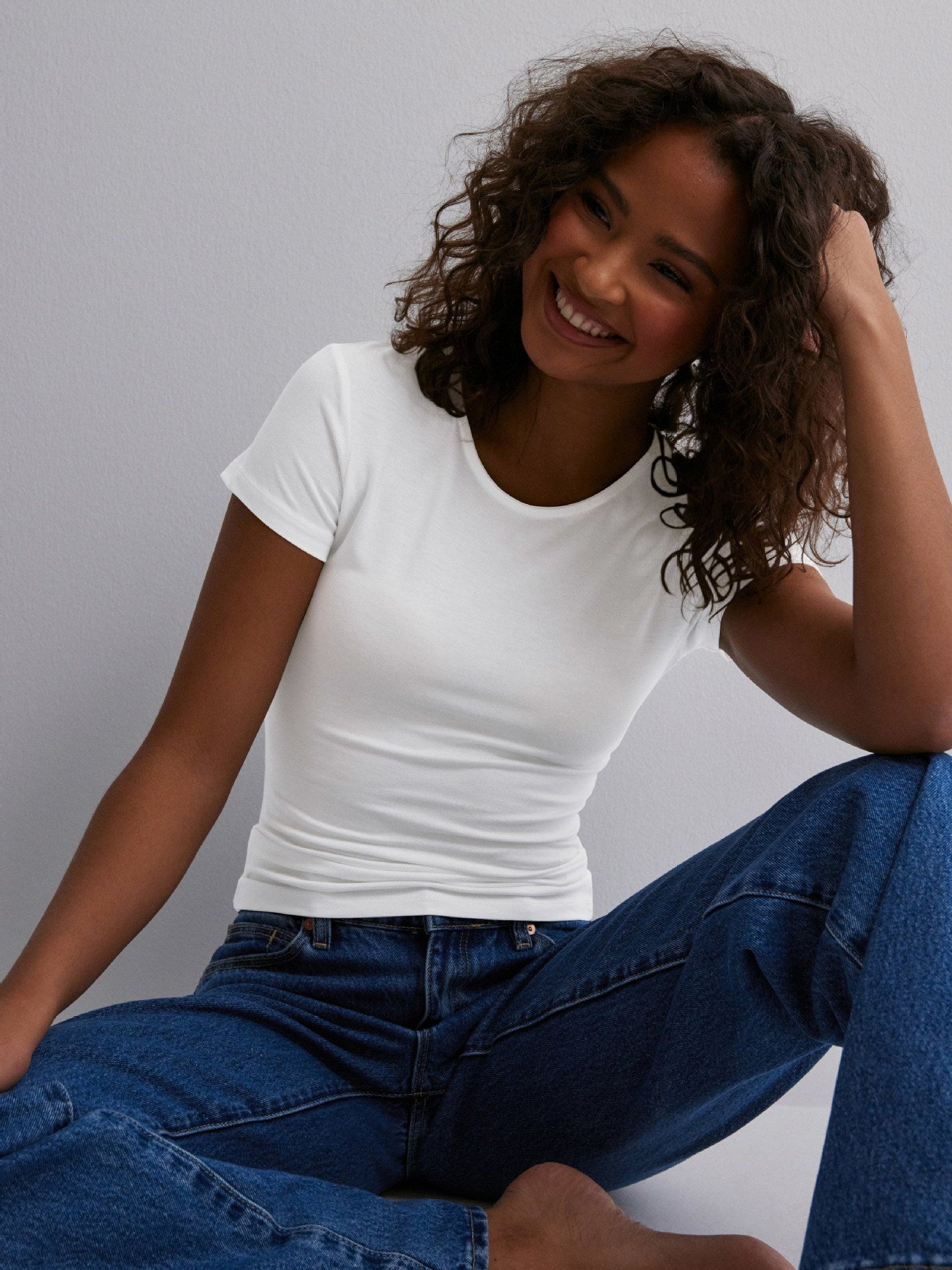 Women Solid Round Neck Top
