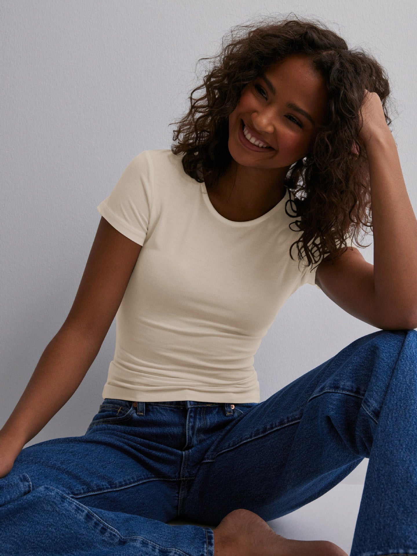Women Solid Round Neck Top