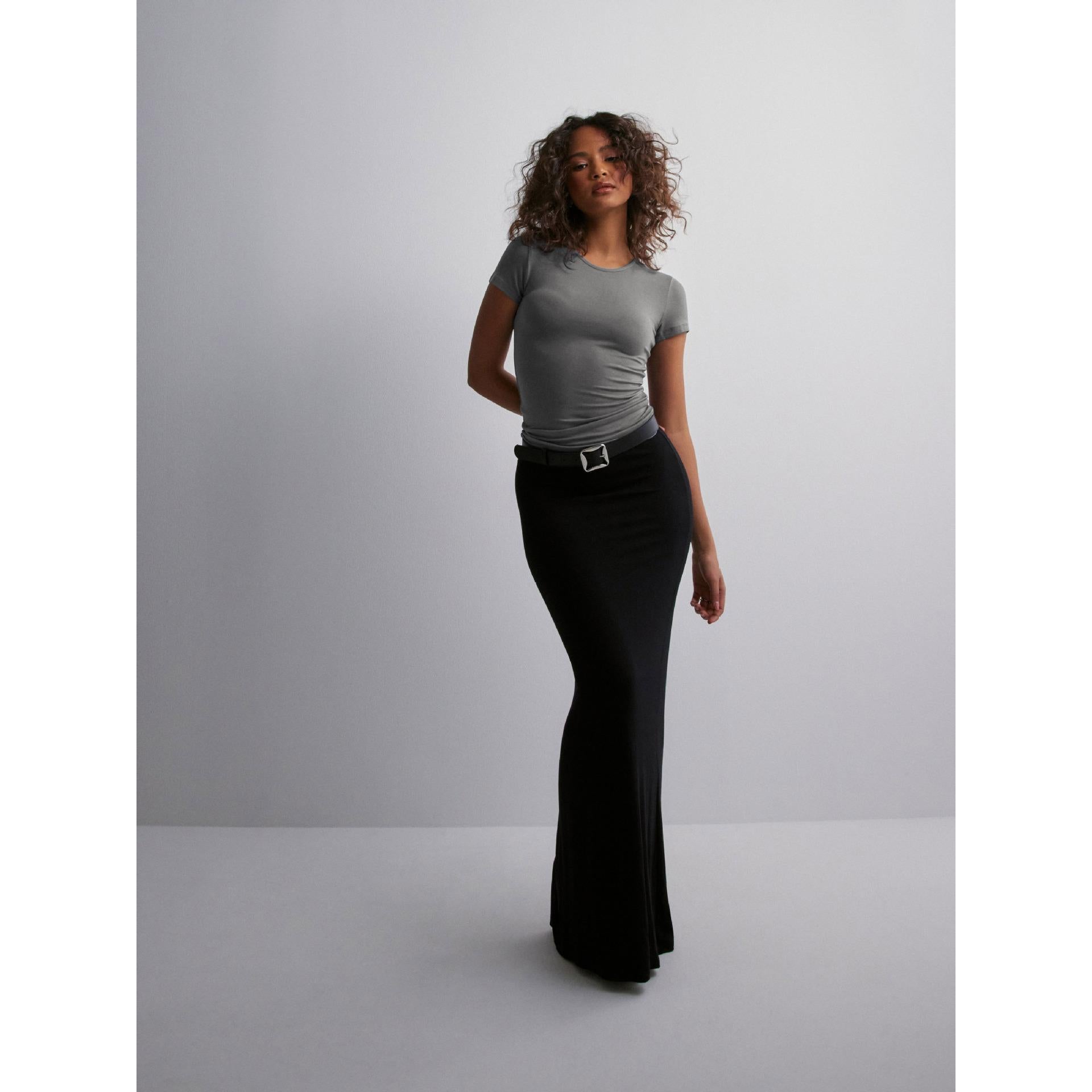 Women Solid Round Neck Top