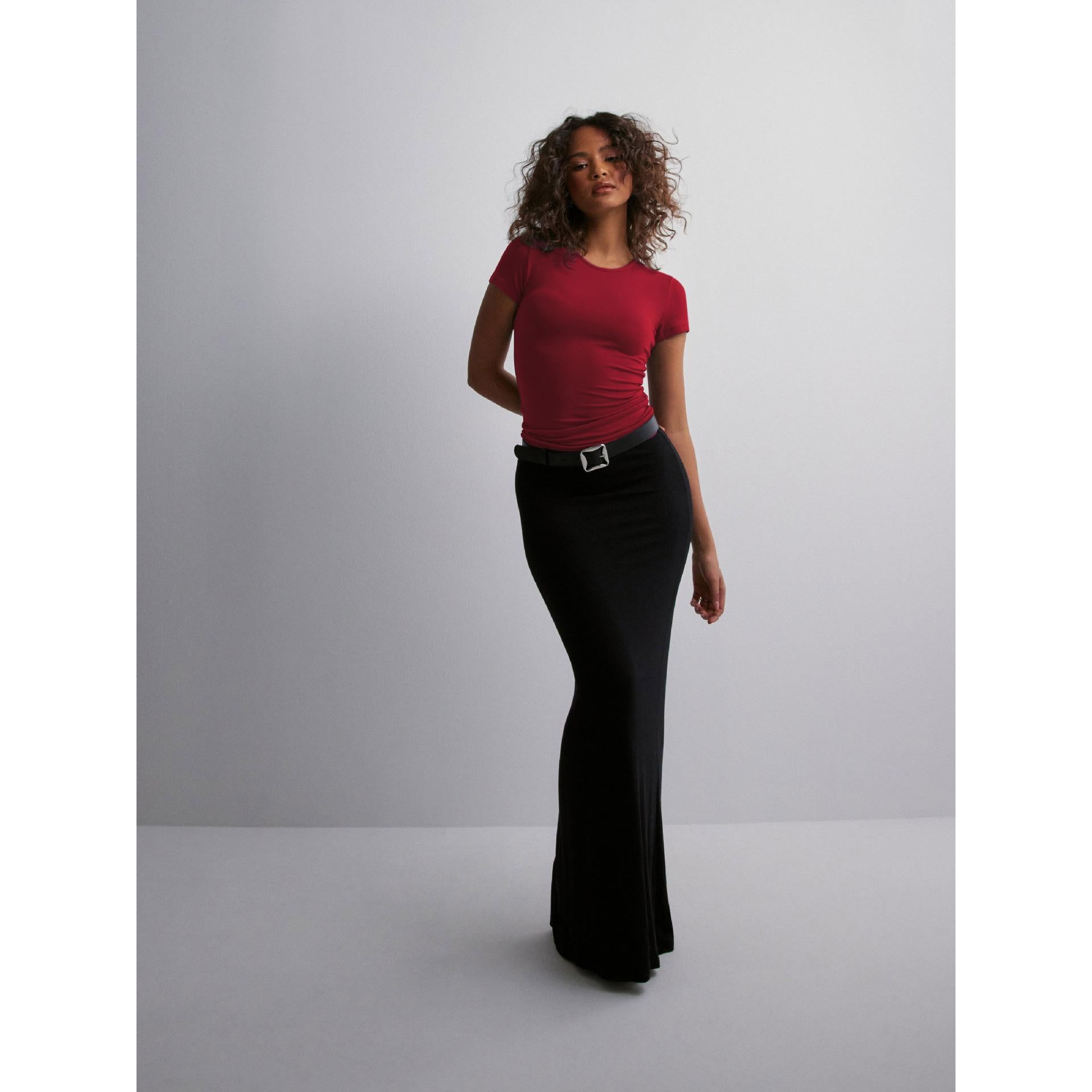 Women Solid Round Neck Top