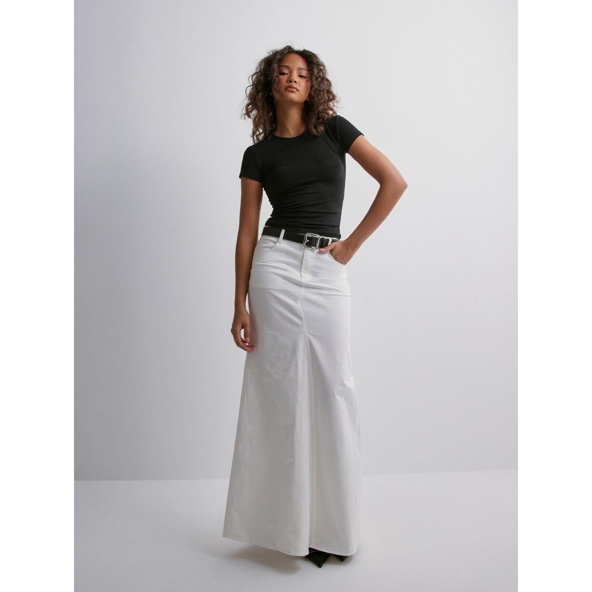Women Solid Round Neck Top