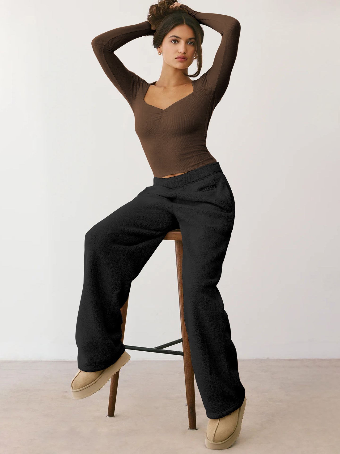 Women Sweetheart Neck Extended Sleeves Top