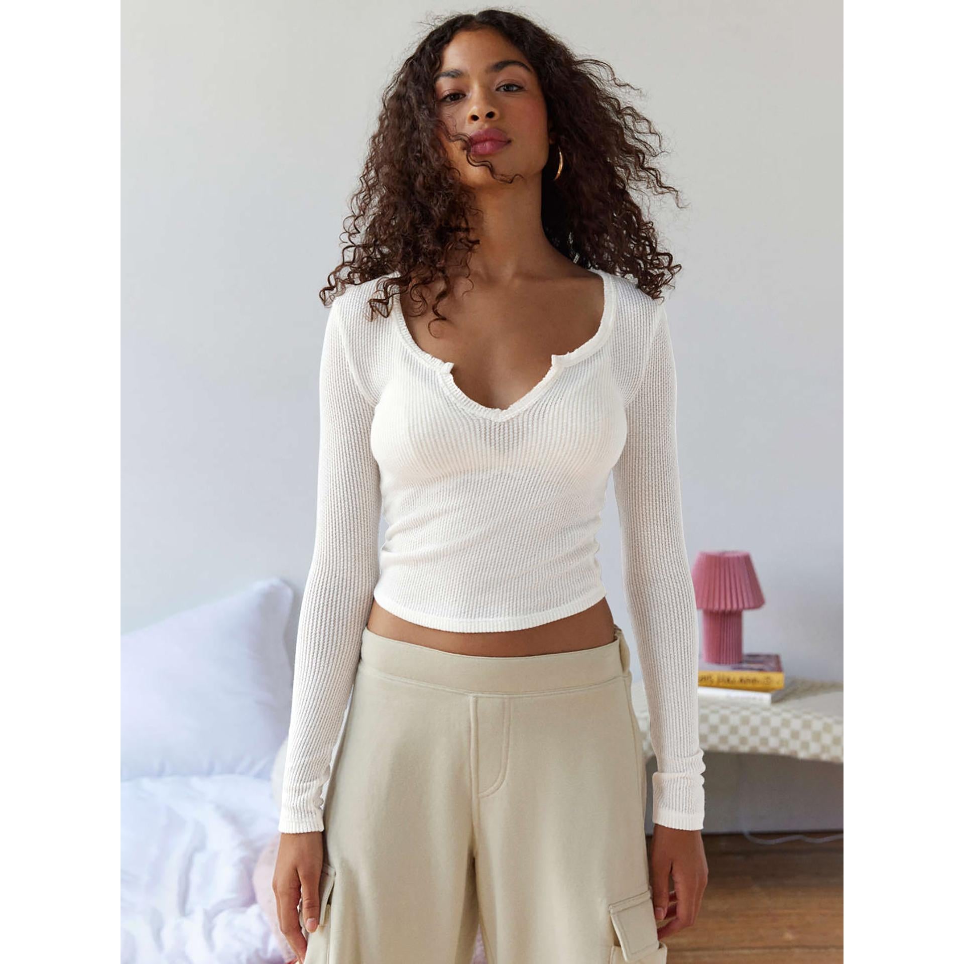 Women Solid Scoop Neck Top