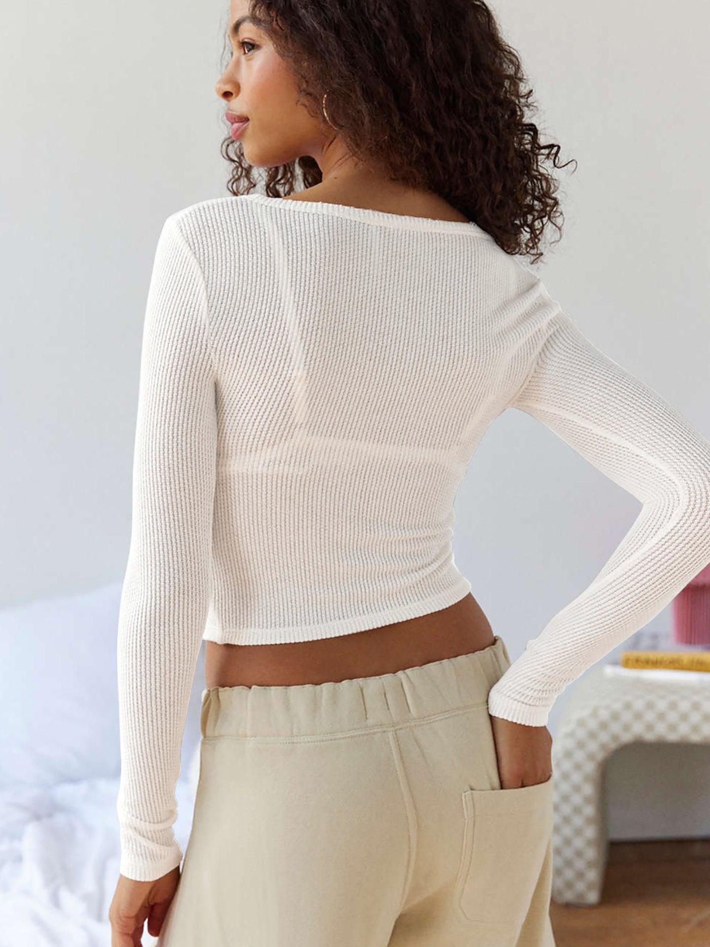 Women Solid Scoop Neck Top