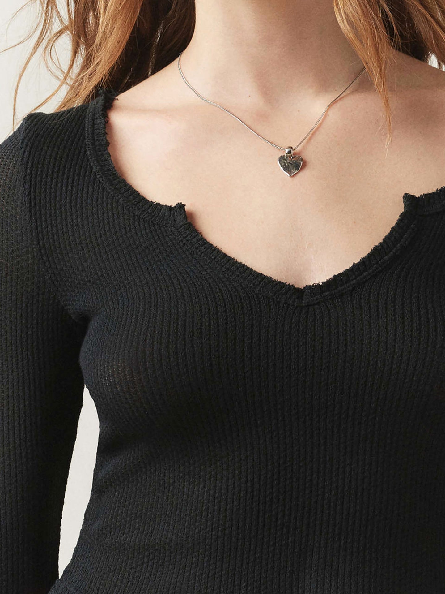 Women Solid Scoop Neck Top