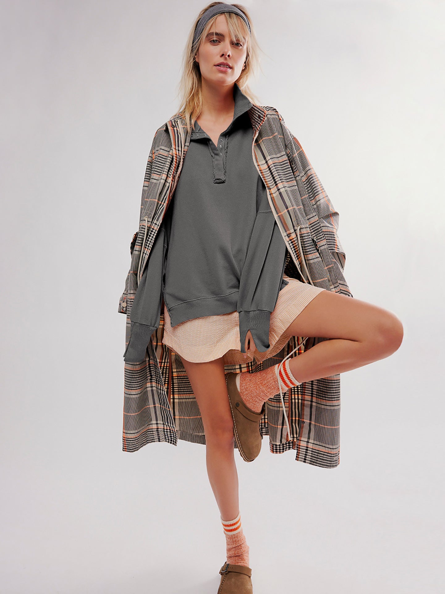 Women Solid Sweatshirt