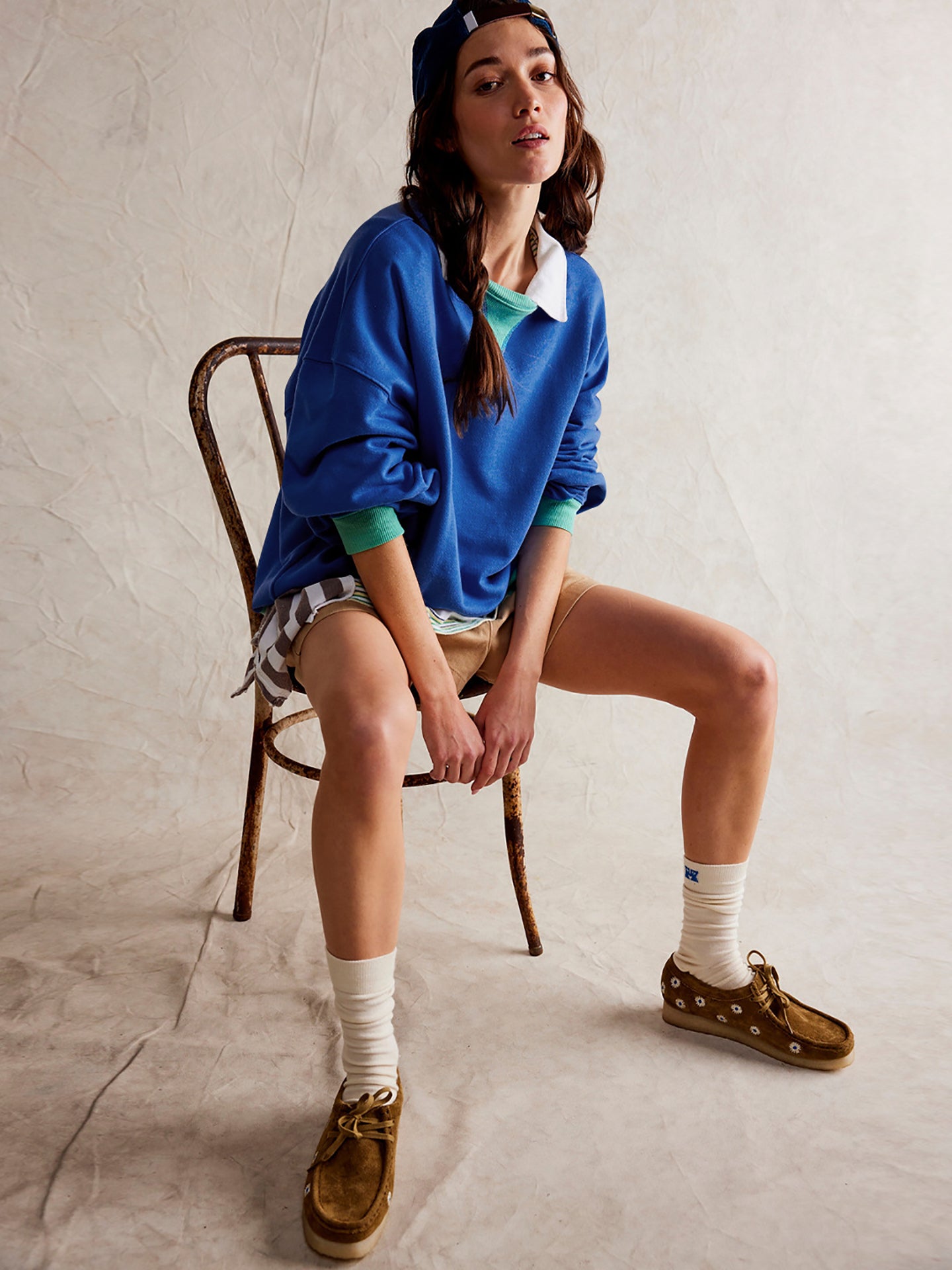 Women Solid Sweatshirt