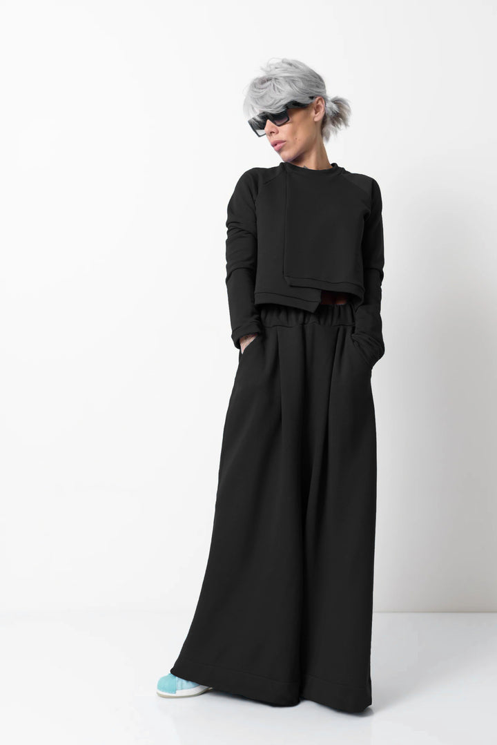 Women Solid T-Shirt & Palazzo Set