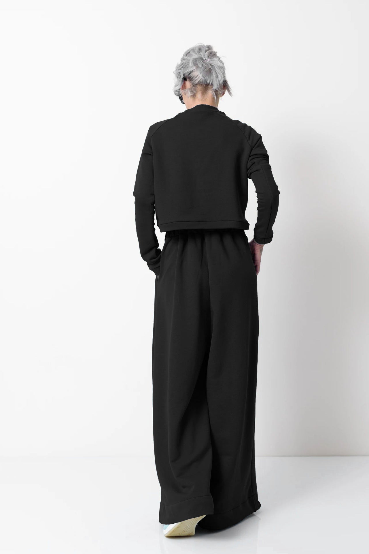 Women Solid T-Shirt & Palazzo Set