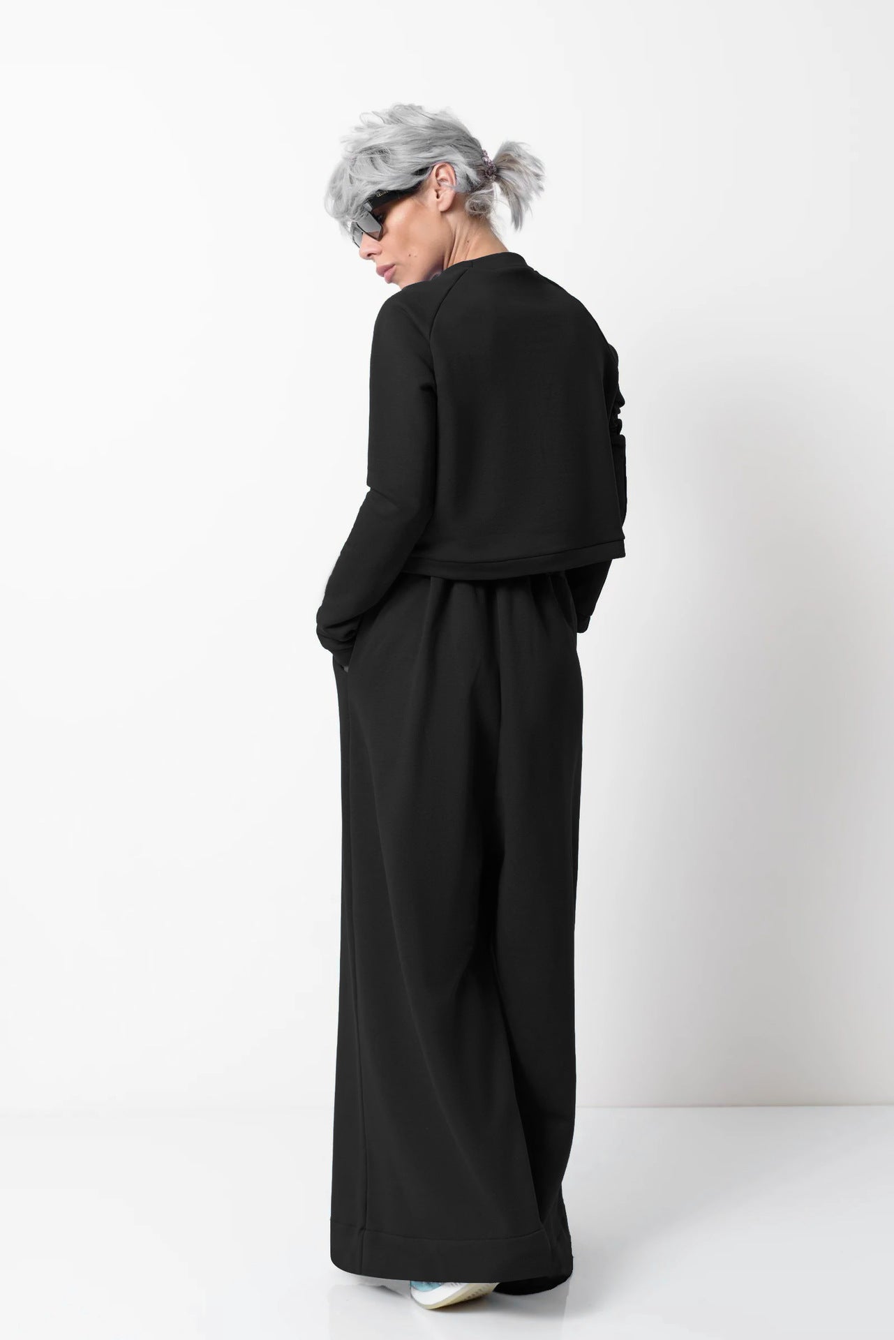 Women Solid T-Shirt & Palazzo Set