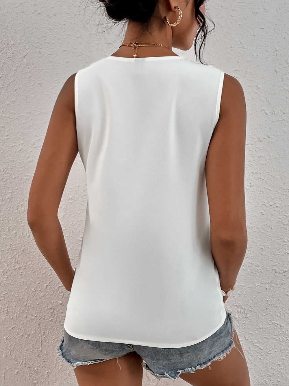 Women White Solid Top
