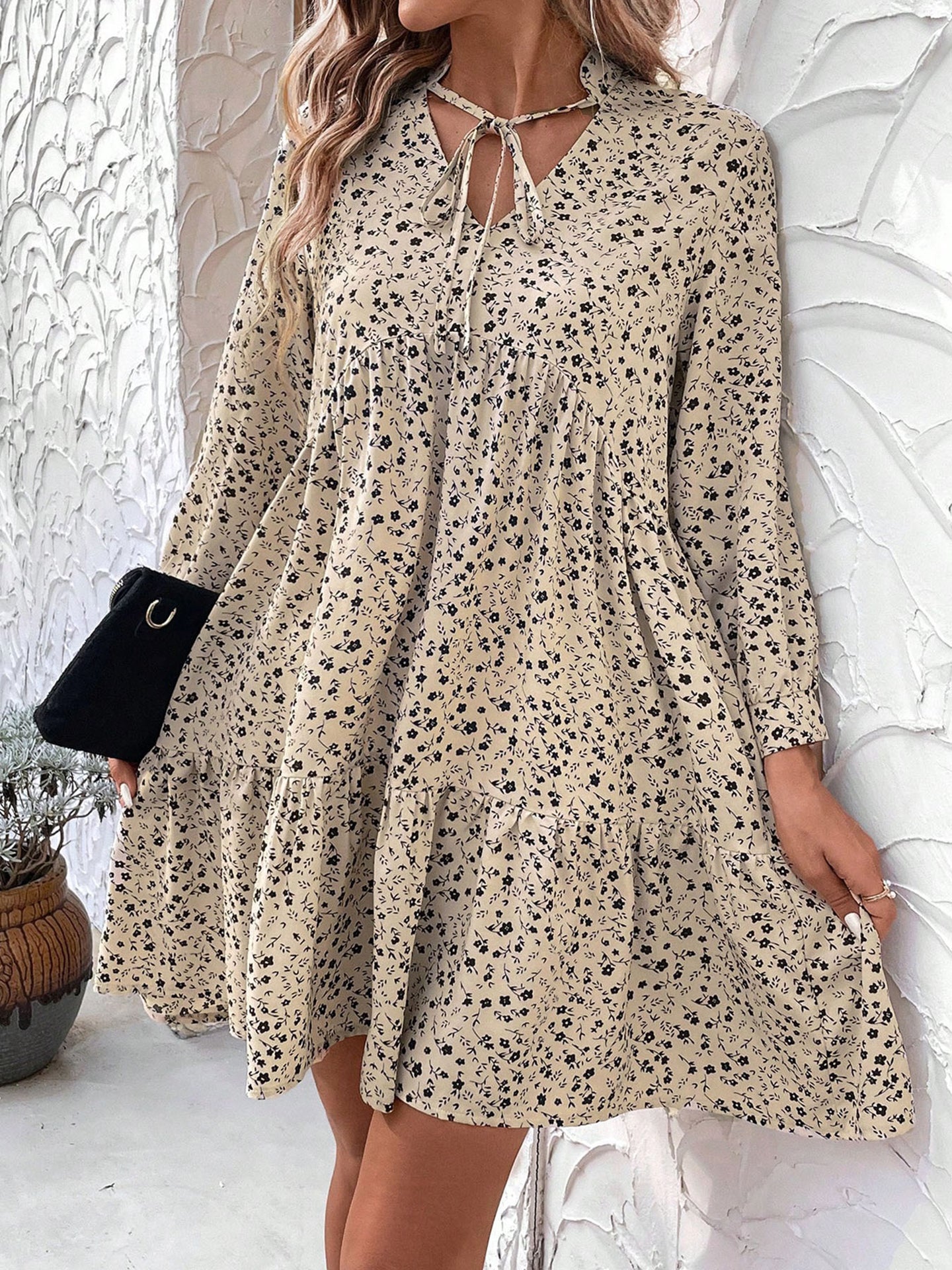 Women Floral Print Bell Sleeve Layered Sheath Dress