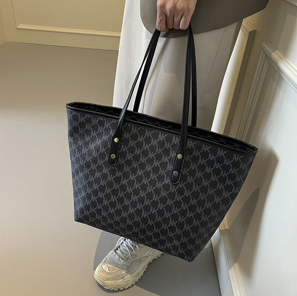 Women Abstract Printed Shopper Shoulder Bag