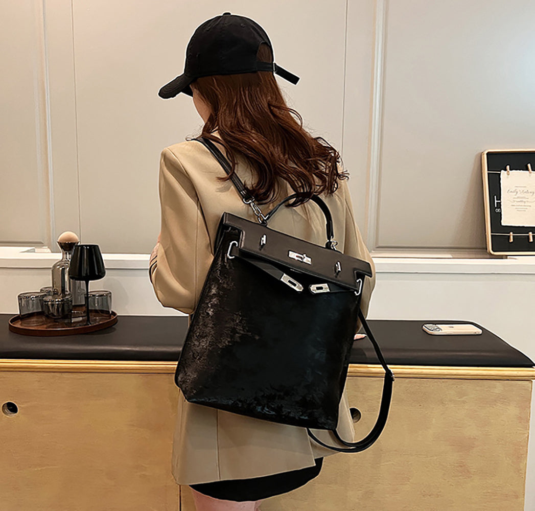 Women Textured Structured Handheld Bag