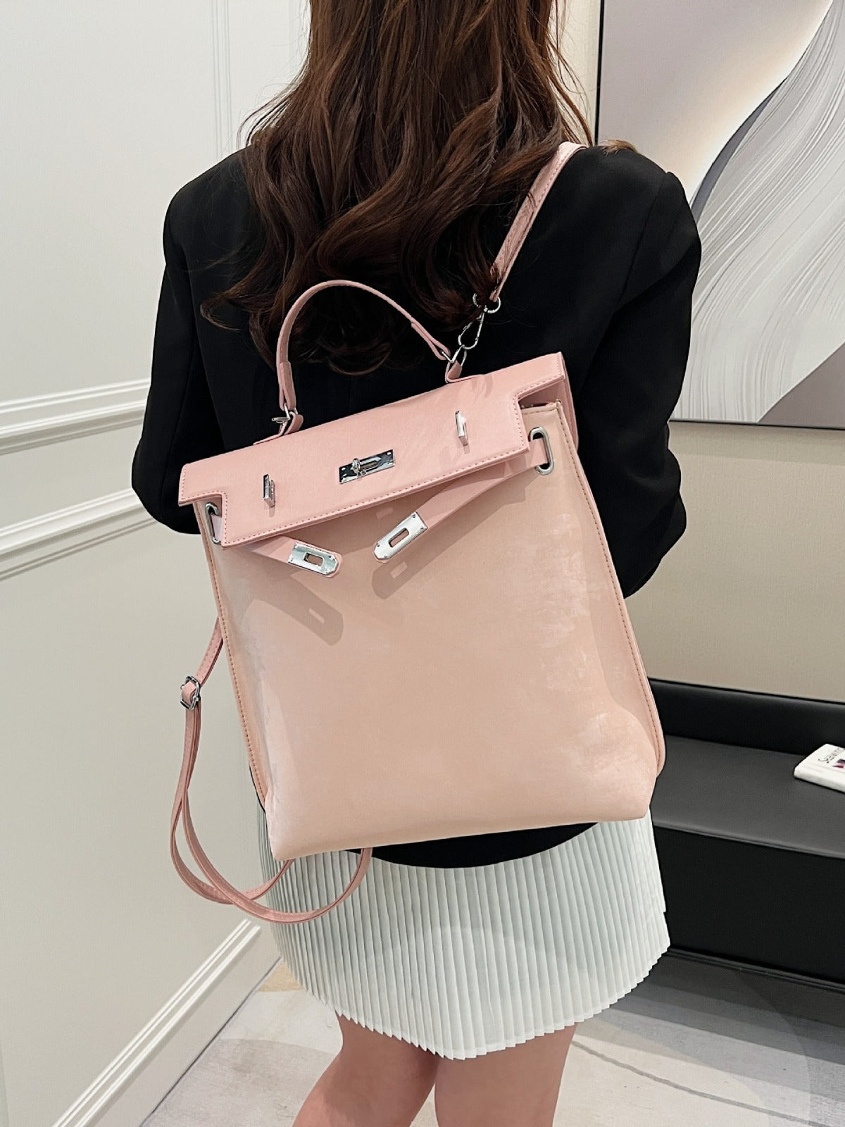 Women Solid Swagger Satchel Bag