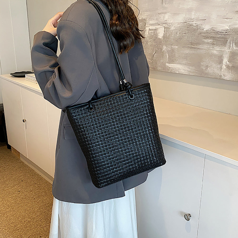 Women Textured Structured Tote Bag