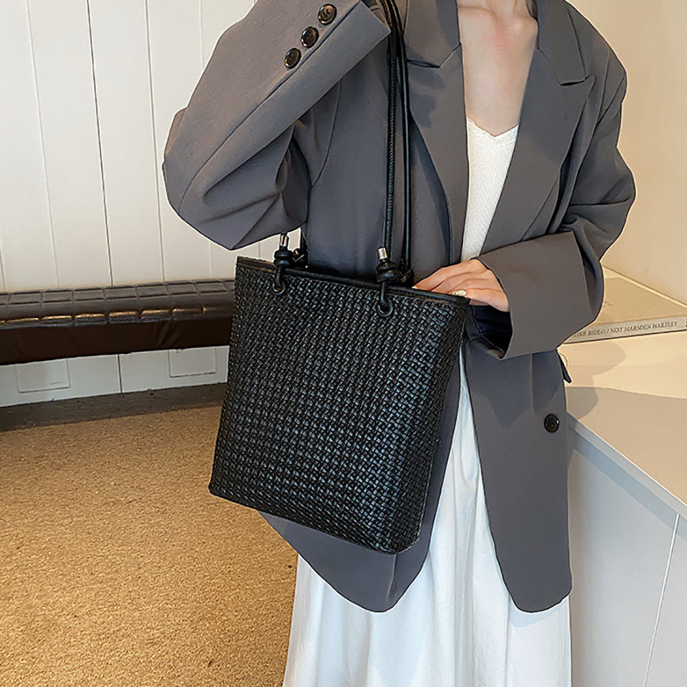 Women Textured Structured Tote Bag