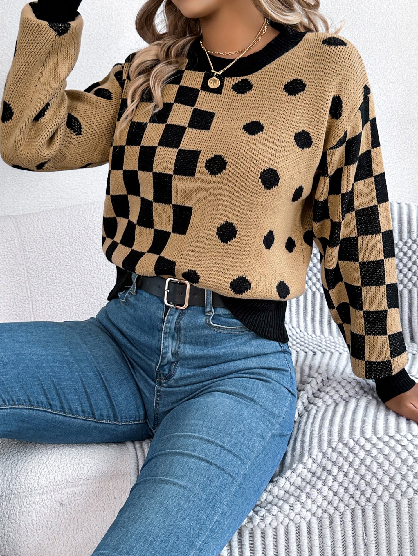 Women Colourblocked Pullover Sweater