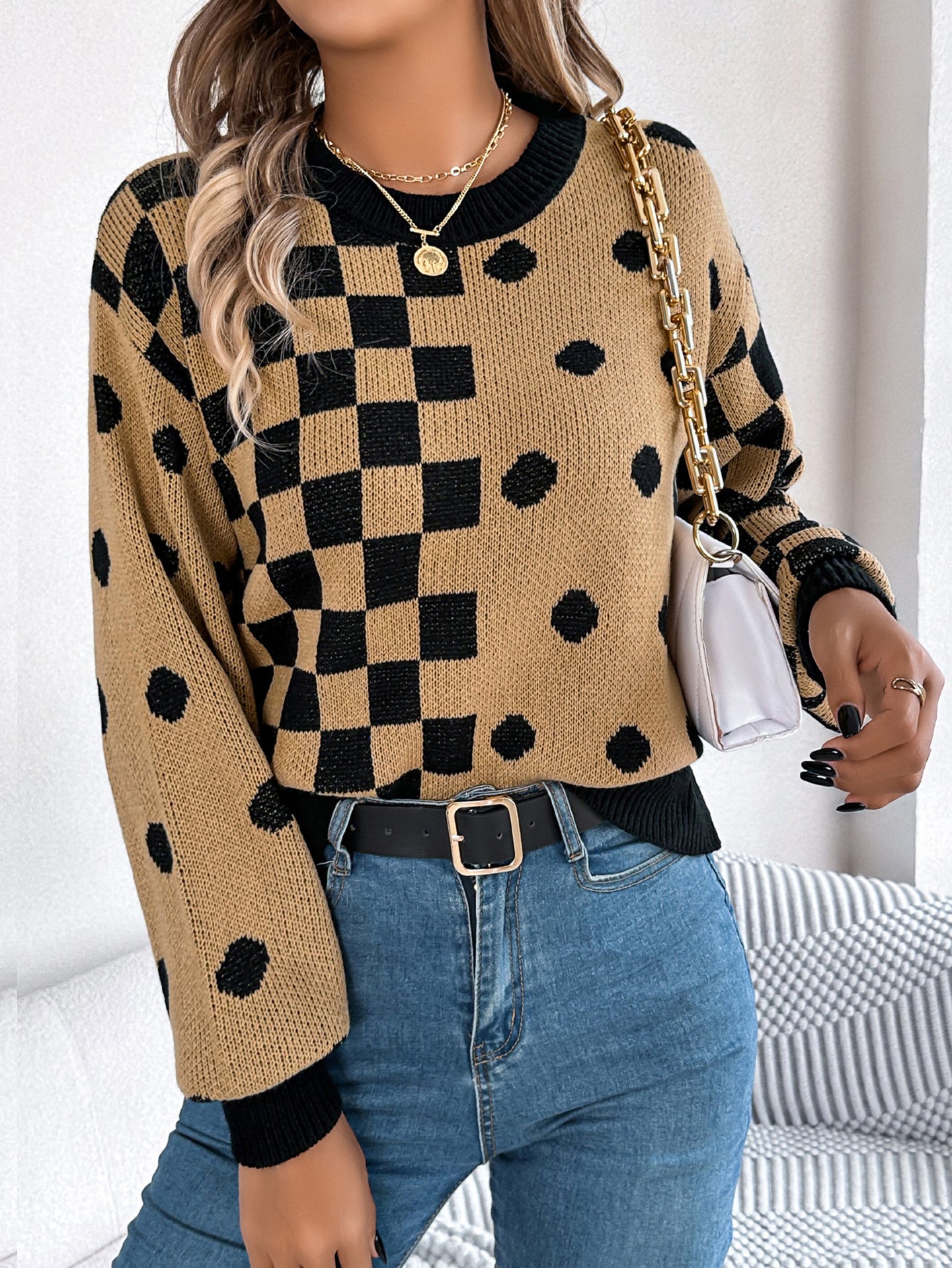 Women Colourblocked Pullover Sweater