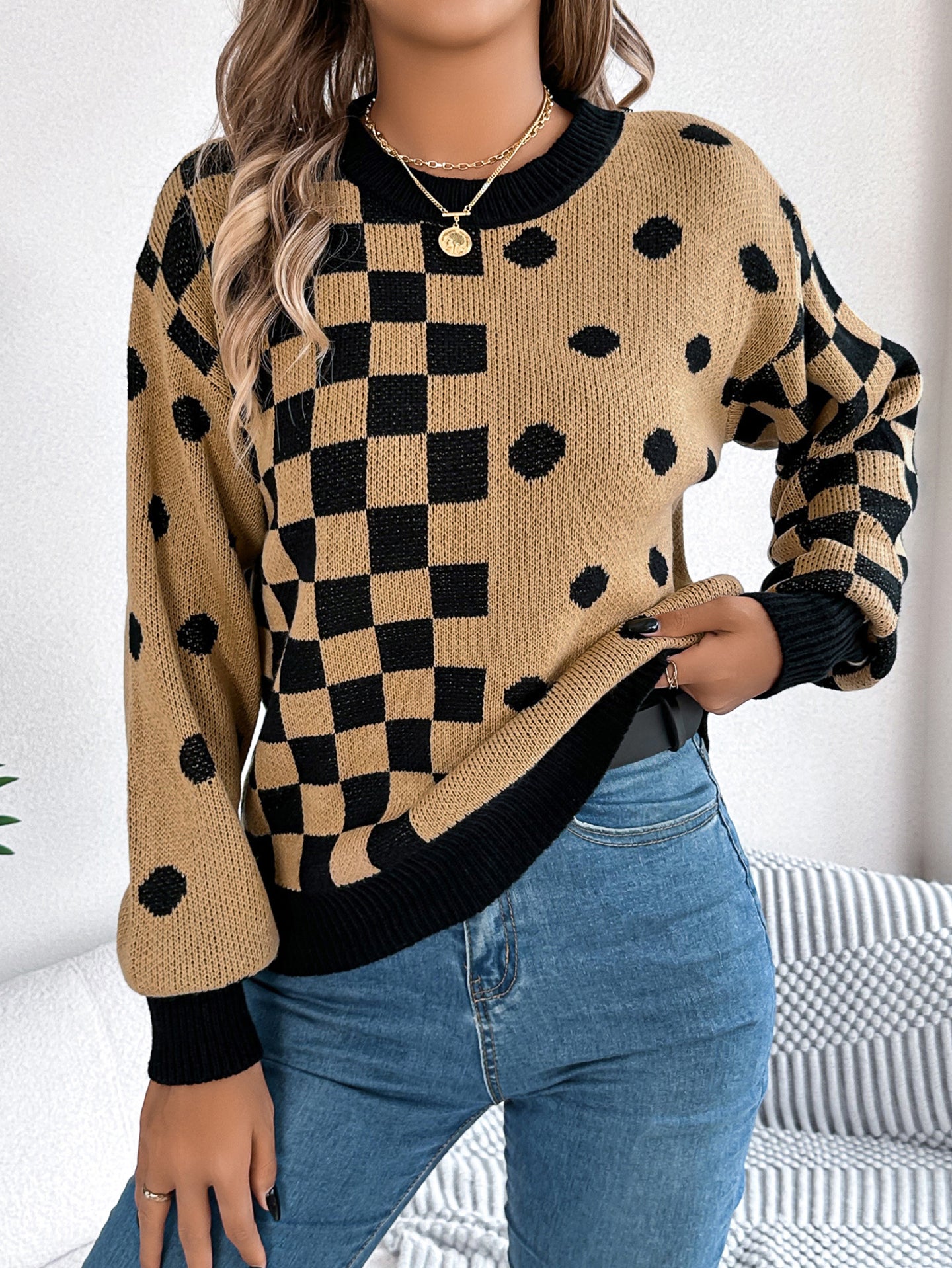 Women Colourblocked Pullover Sweater