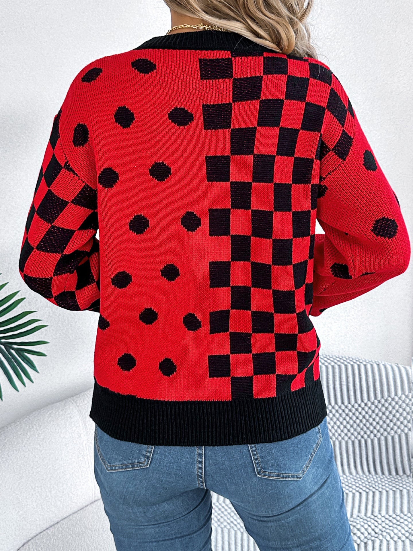 Women Colourblocked Pullover Sweater