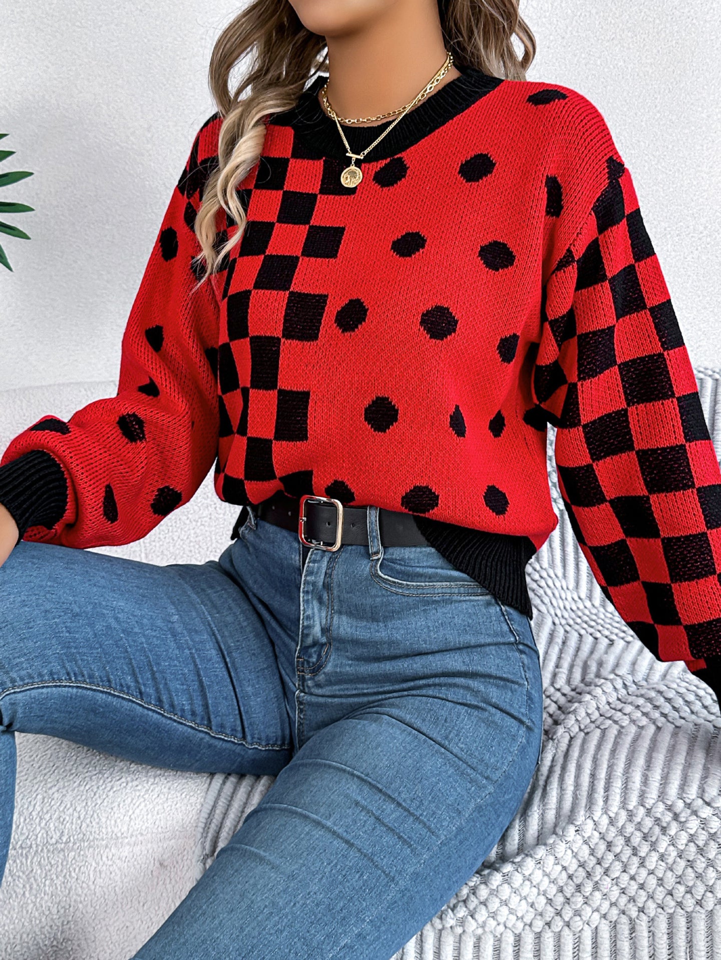 Women Colourblocked Pullover Sweater