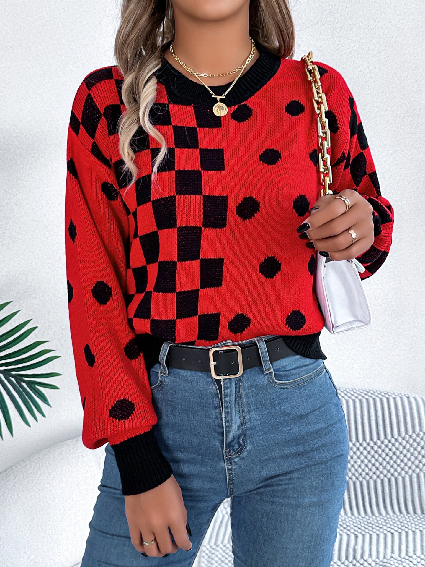Women Colourblocked Pullover Sweater