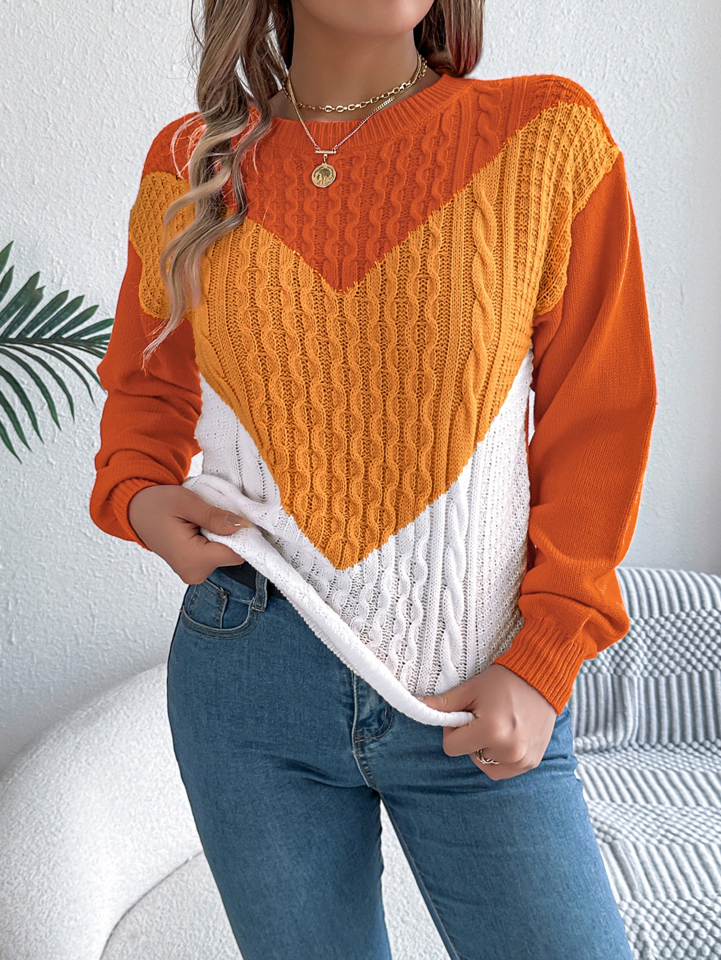 Women Colourblocked Pullover Sweaters