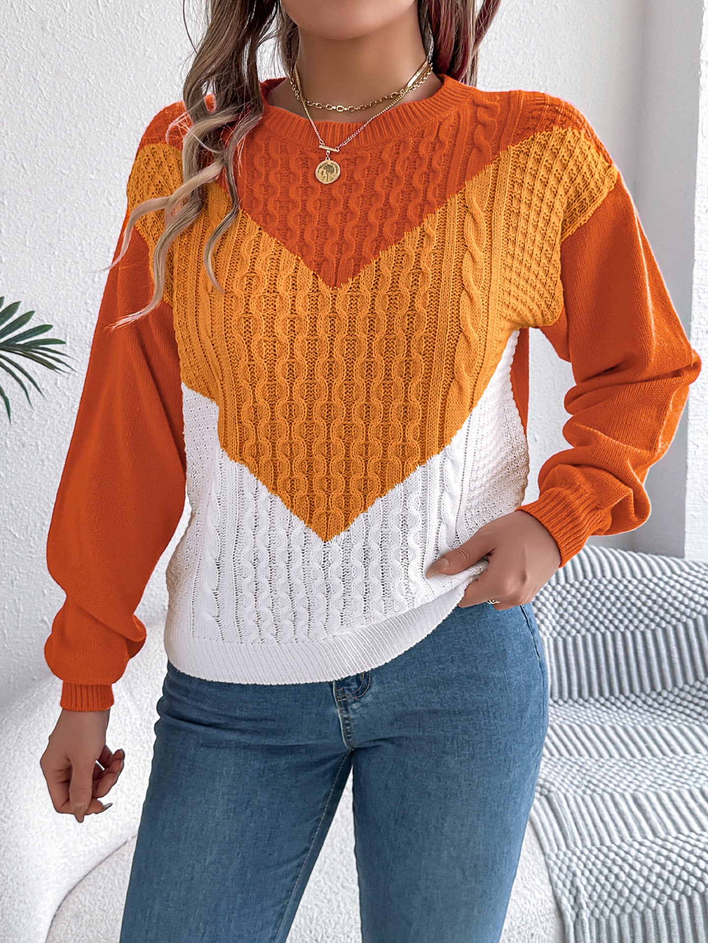 Women Colourblocked Pullover Sweaters