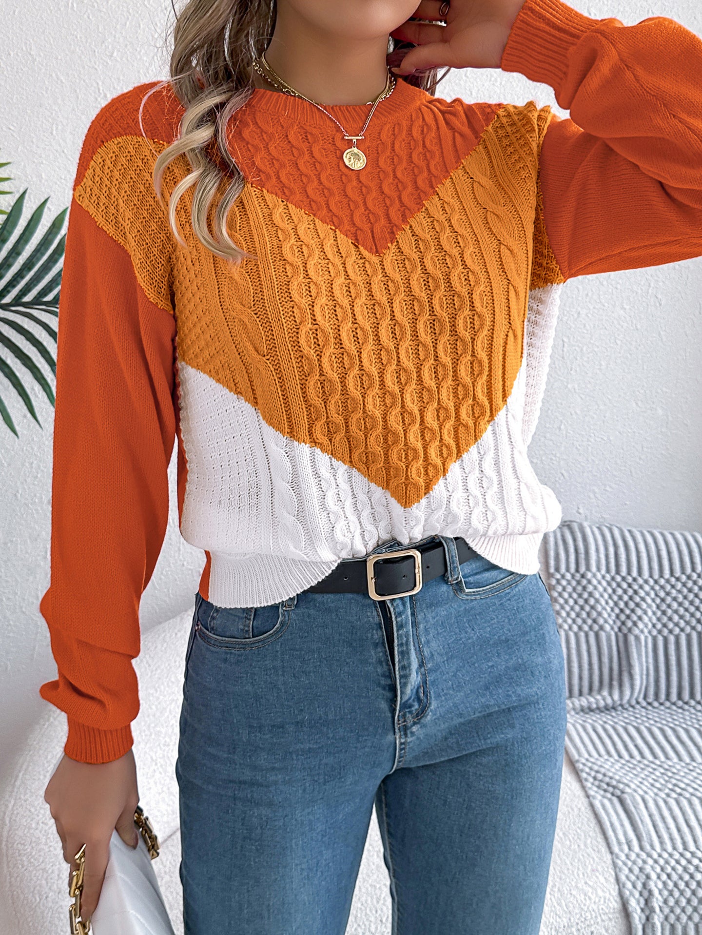 Women Colourblocked Pullover Sweaters