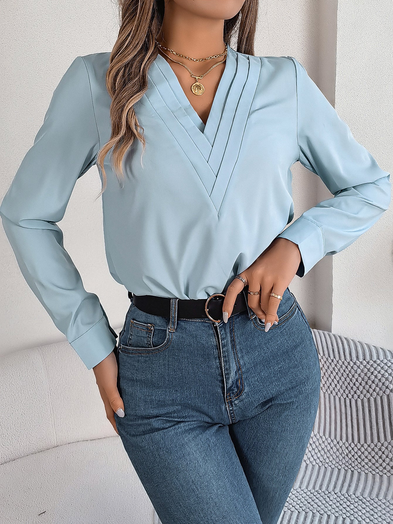 Women Solid V-Neck Top