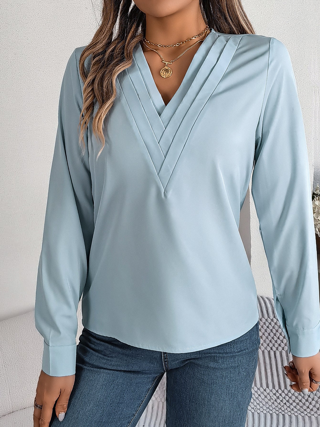 Women Solid V-Neck Top