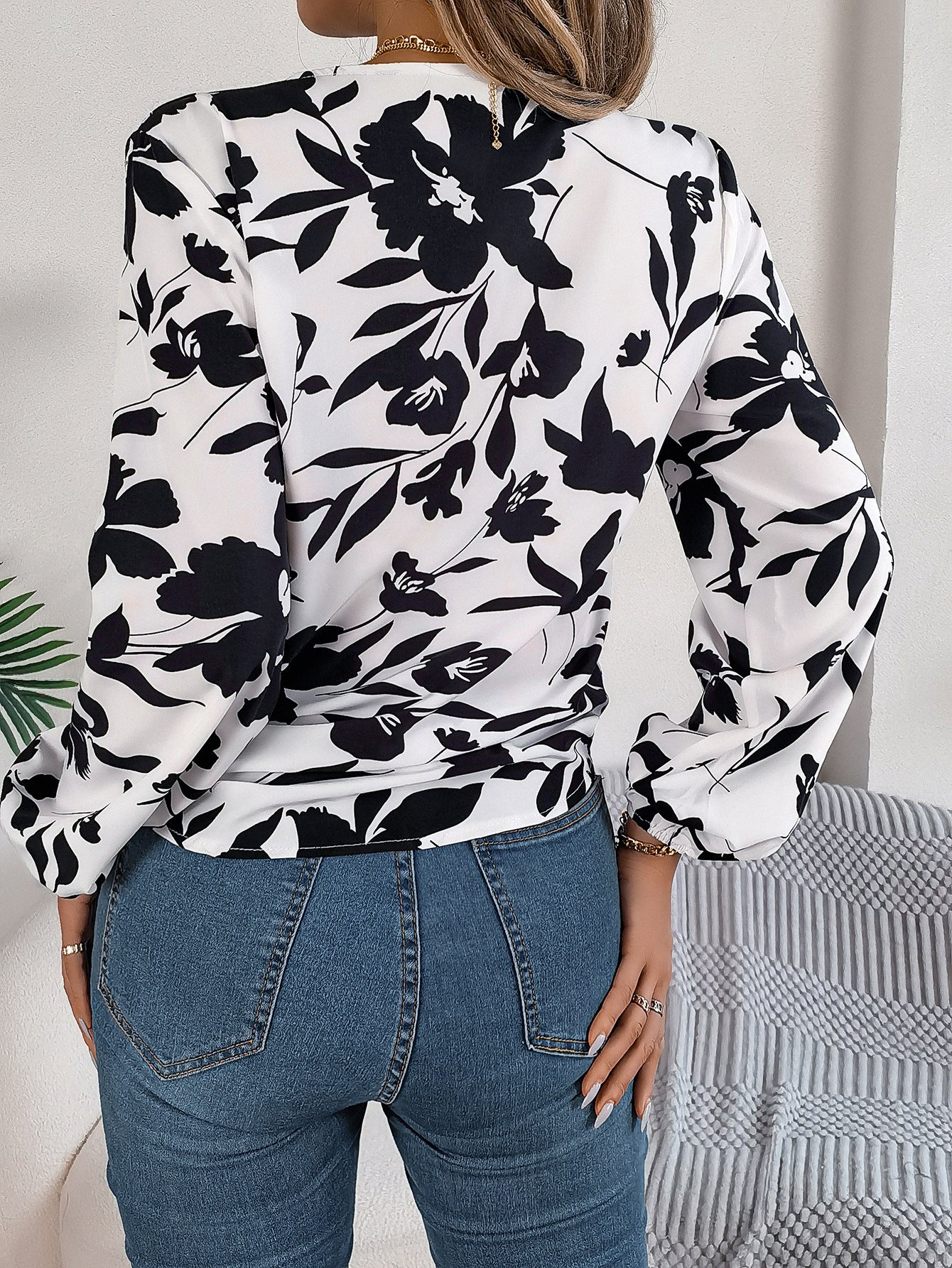 Women Floral V-Neck Shirt Collar Top