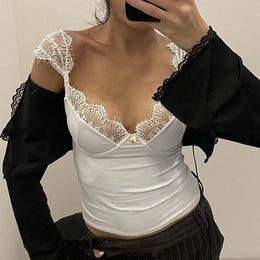 Women Sweetheart Neck Crop Top