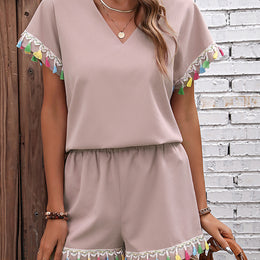 Mauve V-Neck Extended Sleeve Top & Shorts With Lace Tasselled Detail