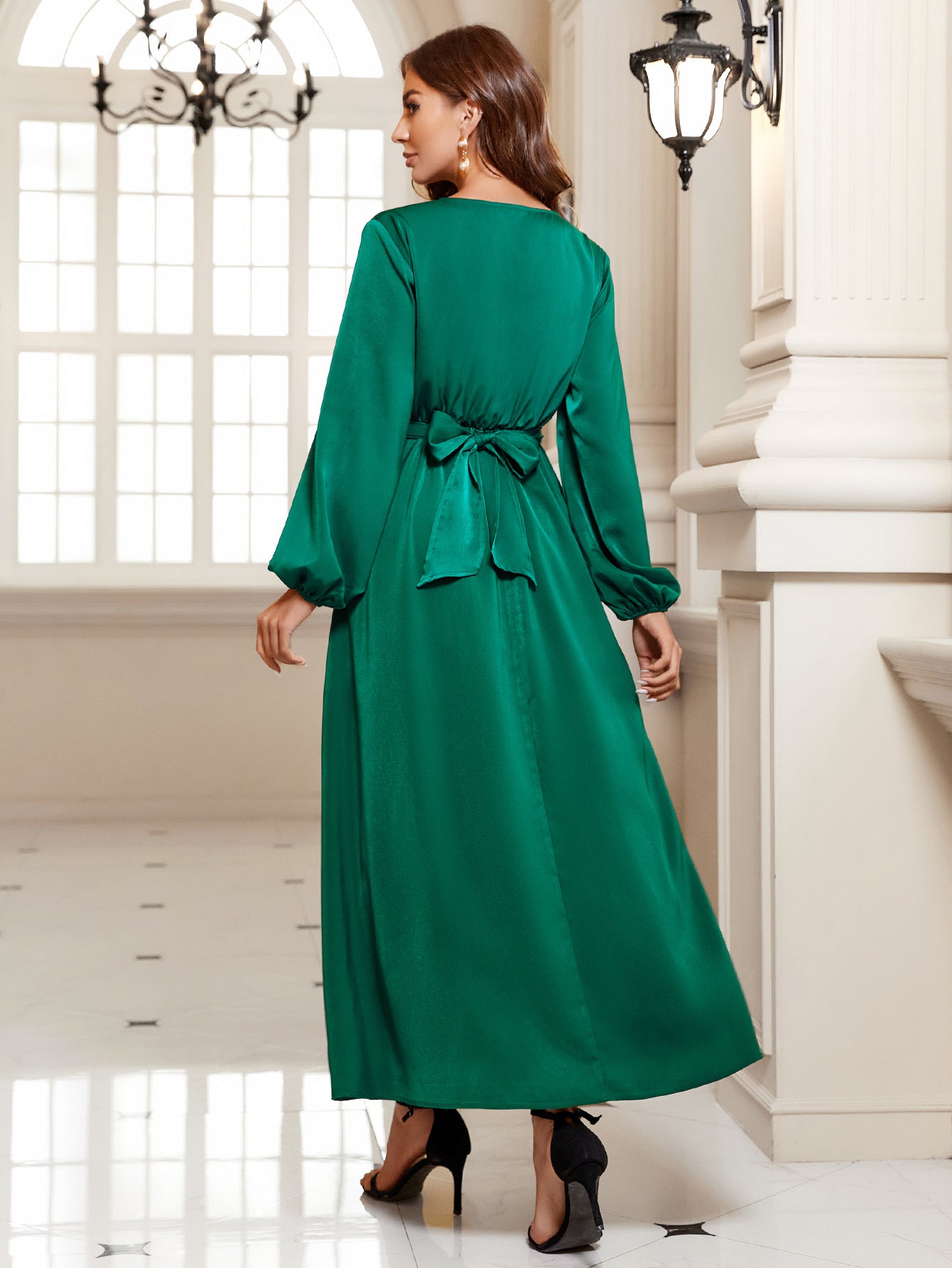 Green V-Neck Bishop Sleeves Maxi Dress