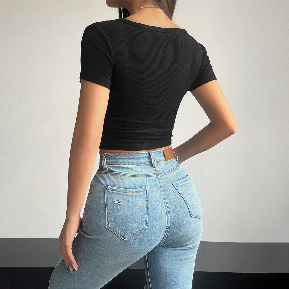 Women Solid Round Neck Crop Top