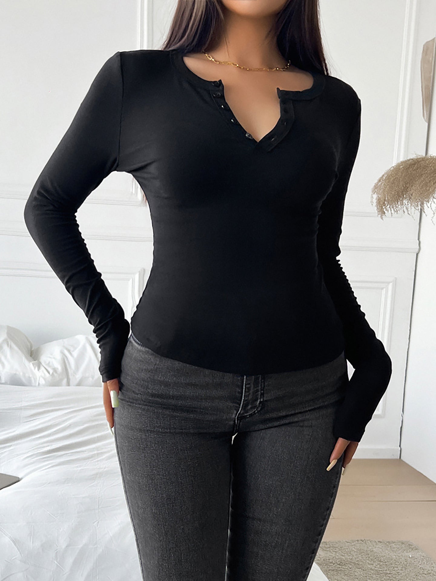 Women Solid V-Neck Top