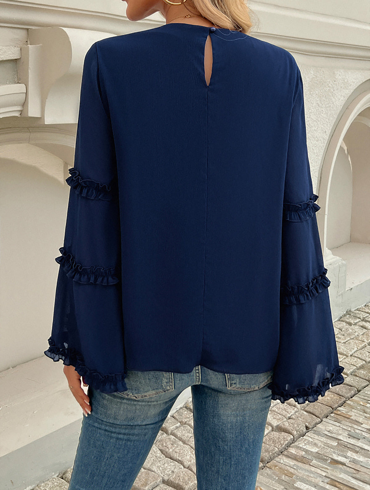 Women Solid Round Neck Top